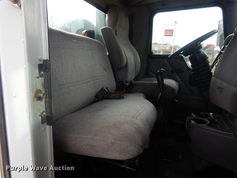 image for item DL2741 2003 Kenworth T300  rollback truck