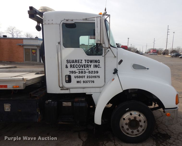 image for item DL2741 2003 Kenworth T300  rollback truck