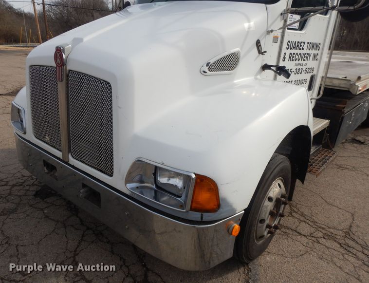 image for item DL2741 2003 Kenworth T300  rollback truck