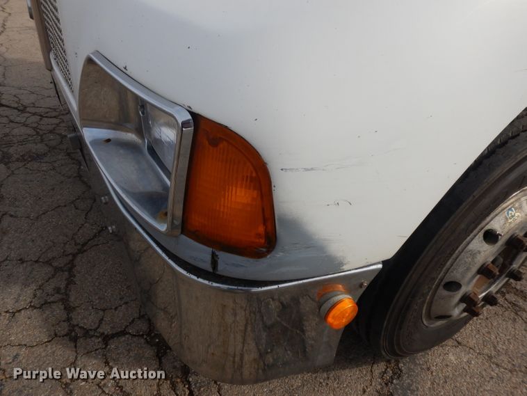 image for item DL2741 2003 Kenworth T300  rollback truck