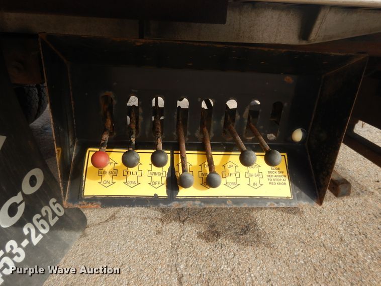 image for item DL2741 2003 Kenworth T300  rollback truck