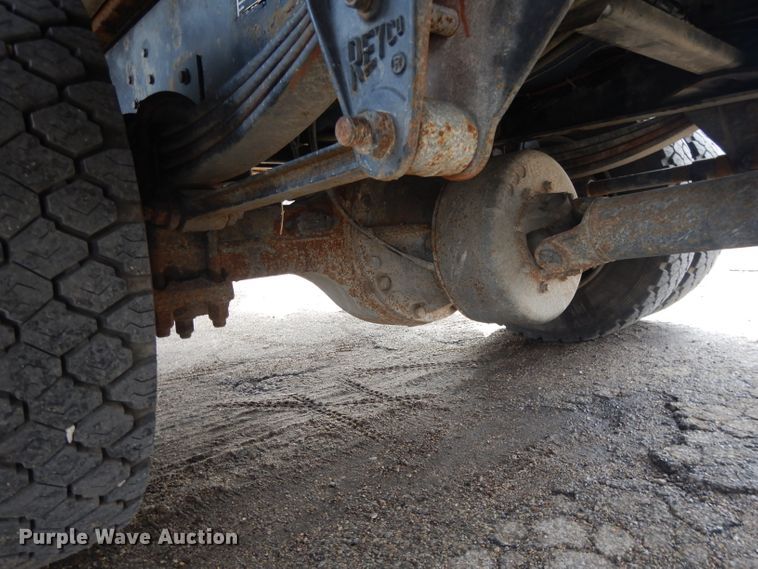 image for item DL2741 2003 Kenworth T300  rollback truck