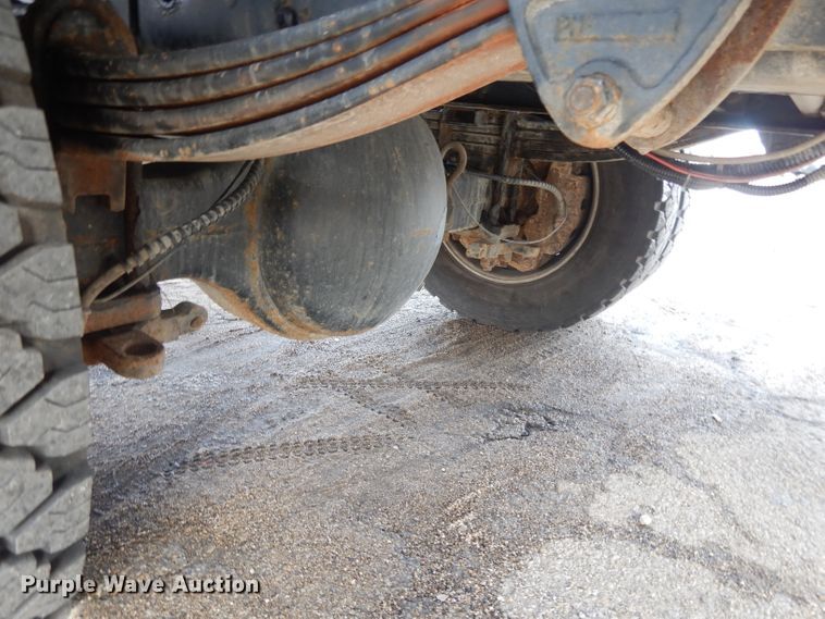 image for item DL2741 2003 Kenworth T300  rollback truck