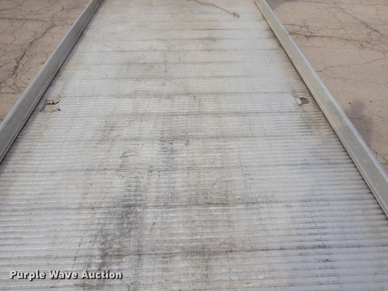 image for item DL2741 2003 Kenworth T300  rollback truck