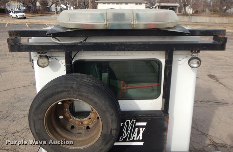 image for item DL2741 2003 Kenworth T300  rollback truck