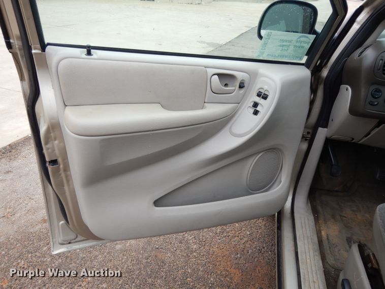 image for item DM2792 2005 Dodge Grand Caravan  van