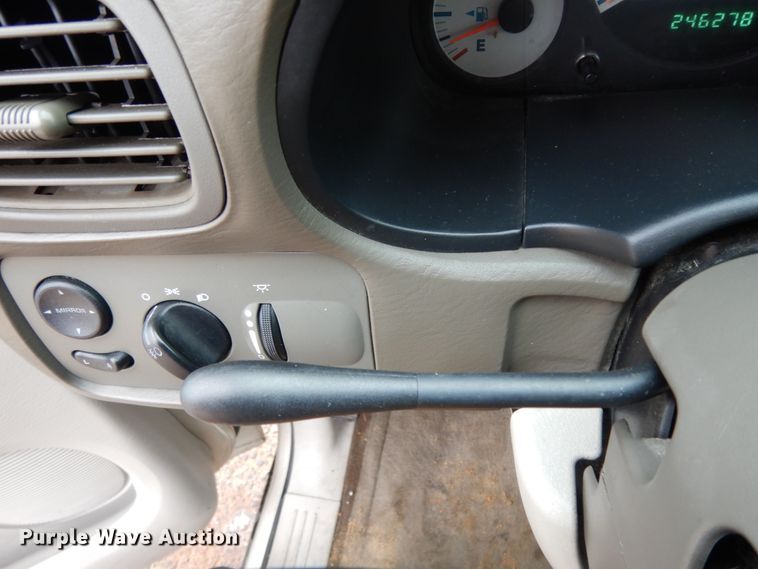 image for item DM2792 2005 Dodge Grand Caravan  van