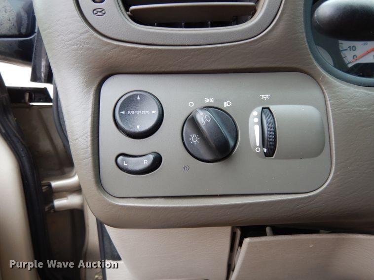 image for item DM2792 2005 Dodge Grand Caravan  van