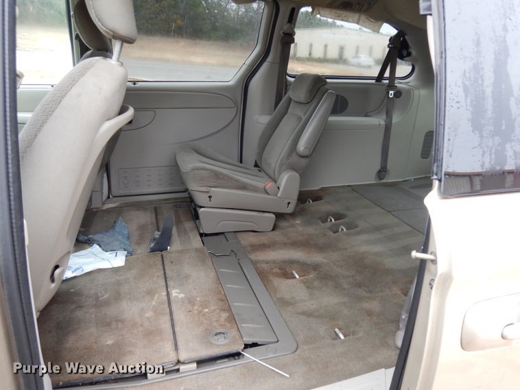 image for item DM2792 2005 Dodge Grand Caravan  van