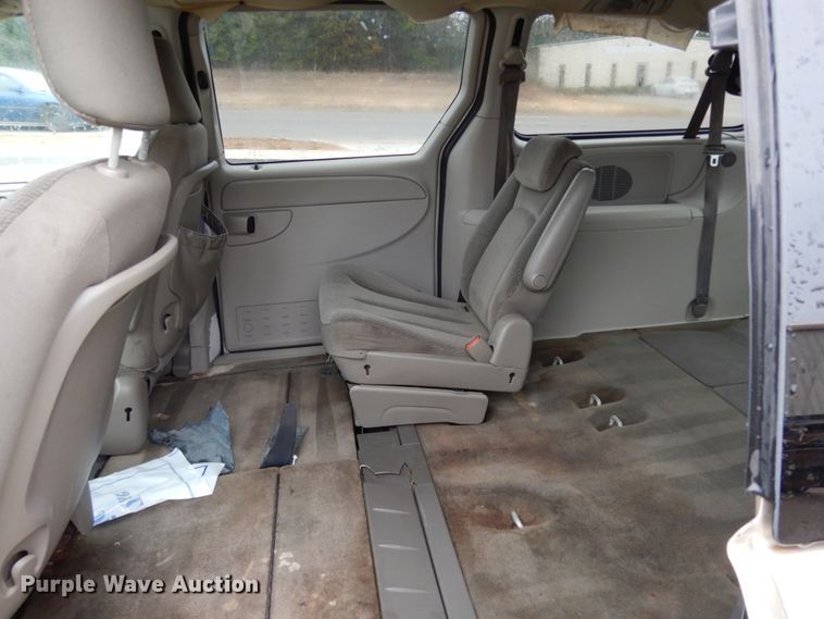 image for item DM2792 2005 Dodge Grand Caravan  van