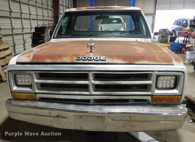 image for item DM2793 1987 Dodge D150  pickup truck