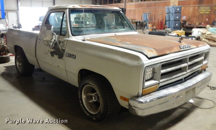 image for item DM2793 1987 Dodge D150  pickup truck
