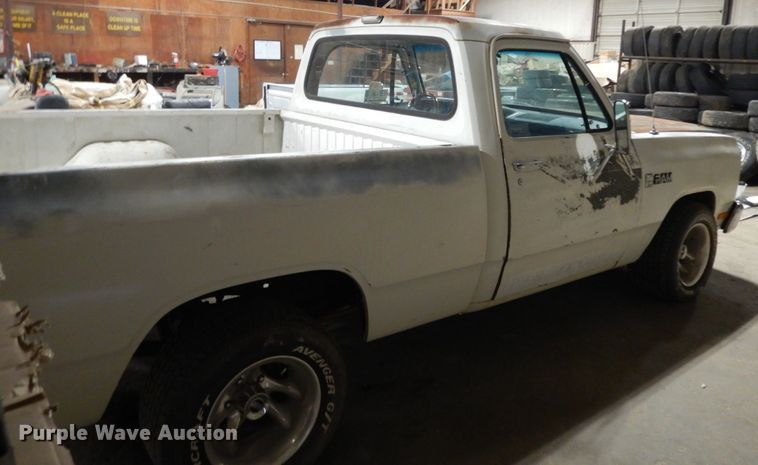 image for item DM2793 1987 Dodge D150  pickup truck