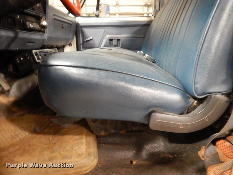 image for item DM2793 1987 Dodge D150  pickup truck