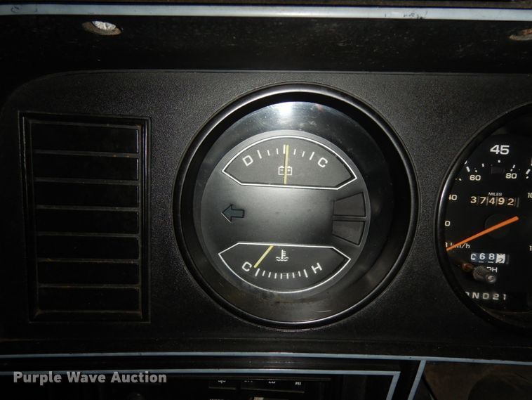 image for item DM2793 1987 Dodge D150  pickup truck