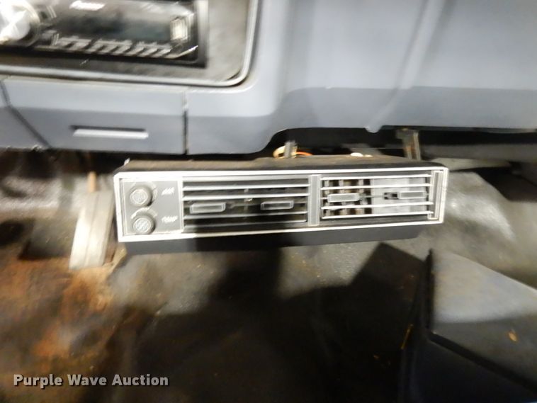 image for item DM2793 1987 Dodge D150  pickup truck