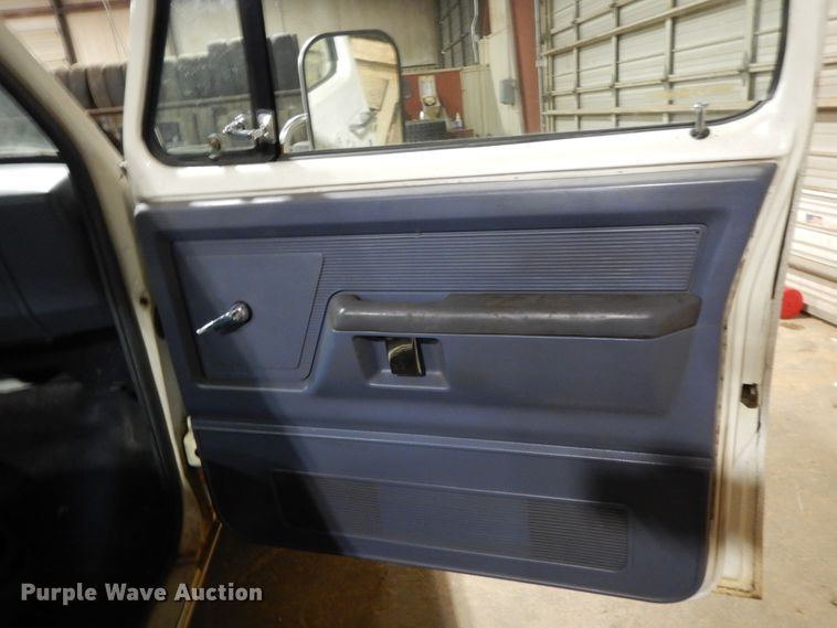 image for item DM2793 1987 Dodge D150  pickup truck