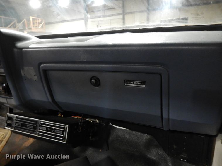 image for item DM2793 1987 Dodge D150  pickup truck