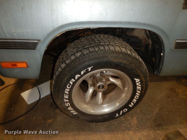 image for item DM2793 1987 Dodge D150  pickup truck