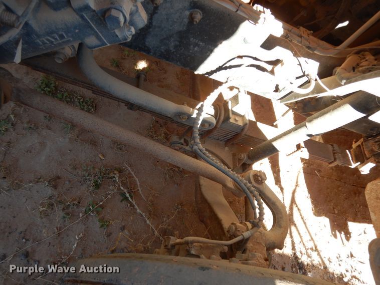 image for item EX9501 2001 Ford F650  flatbed truck