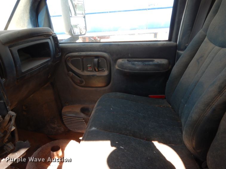 image for item EX9502 2007 Chevrolet C4500  winch truck