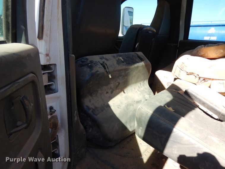 image for item EX9502 2007 Chevrolet C4500  winch truck