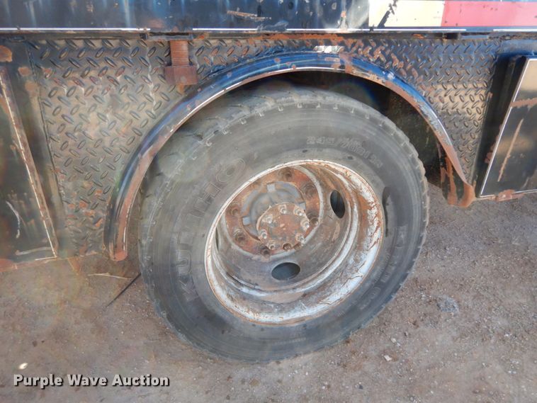 image for item EX9502 2007 Chevrolet C4500  winch truck