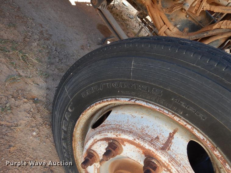 image for item EX9502 2007 Chevrolet C4500  winch truck