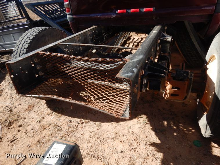 image for item EX9503 2002 International 4300  truck cab and chassis