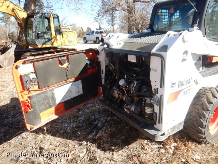 image for item FA9472 2018 Bobcat S550  skid steer loader