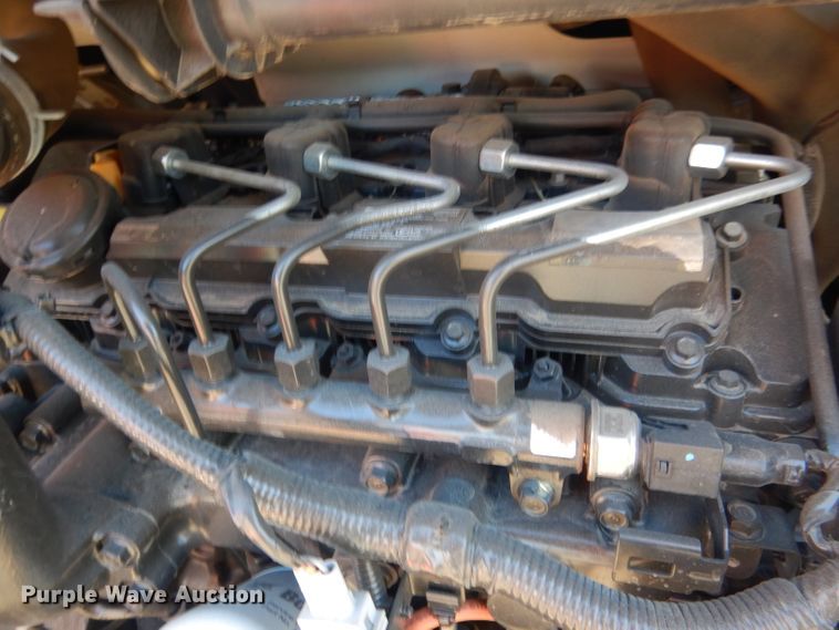 image for item FA9472 2018 Bobcat S550  skid steer loader