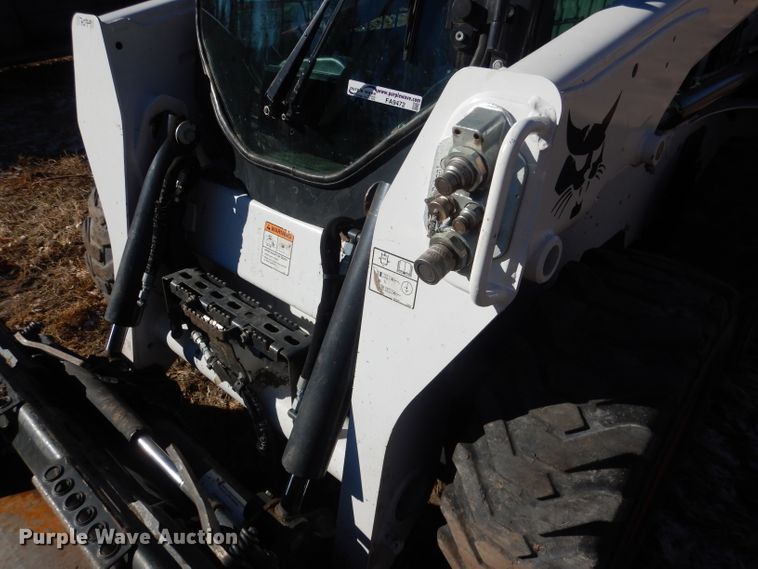 image for item FA9472 2018 Bobcat S550  skid steer loader
