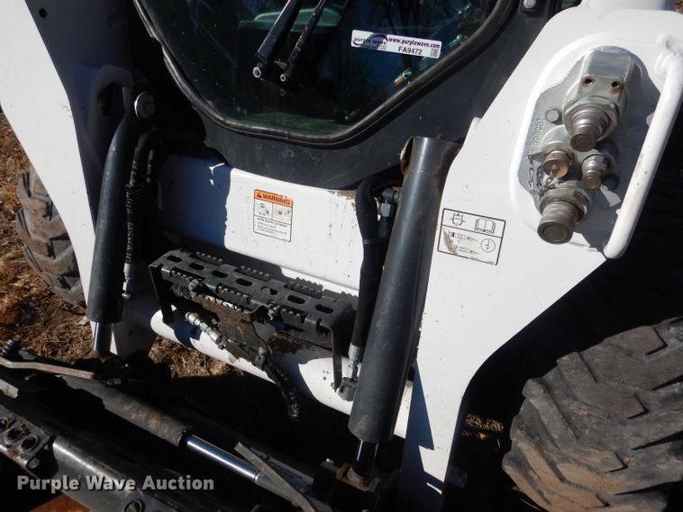 image for item FA9472 2018 Bobcat S550  skid steer loader