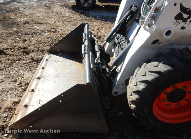 image for item FA9472 2018 Bobcat S550  skid steer loader
