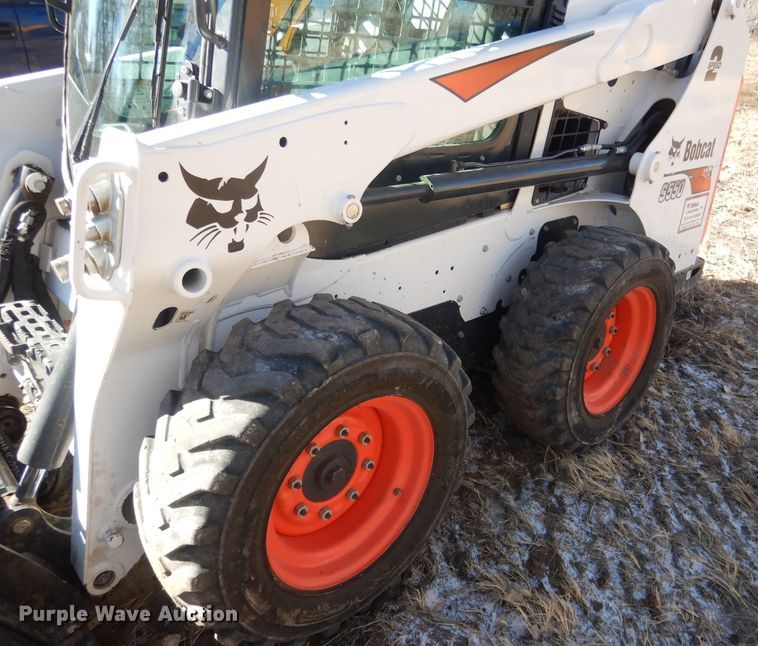 image for item FA9472 2018 Bobcat S550  skid steer loader