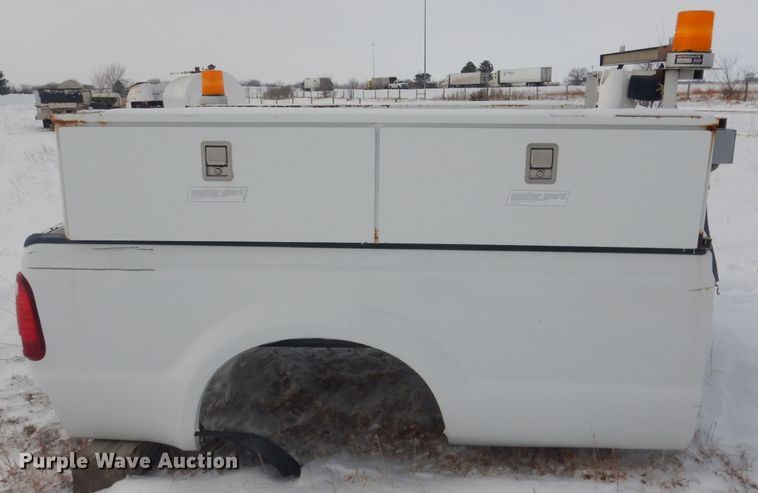 image for item FA9479 Ford Super Duty pickup truck bed