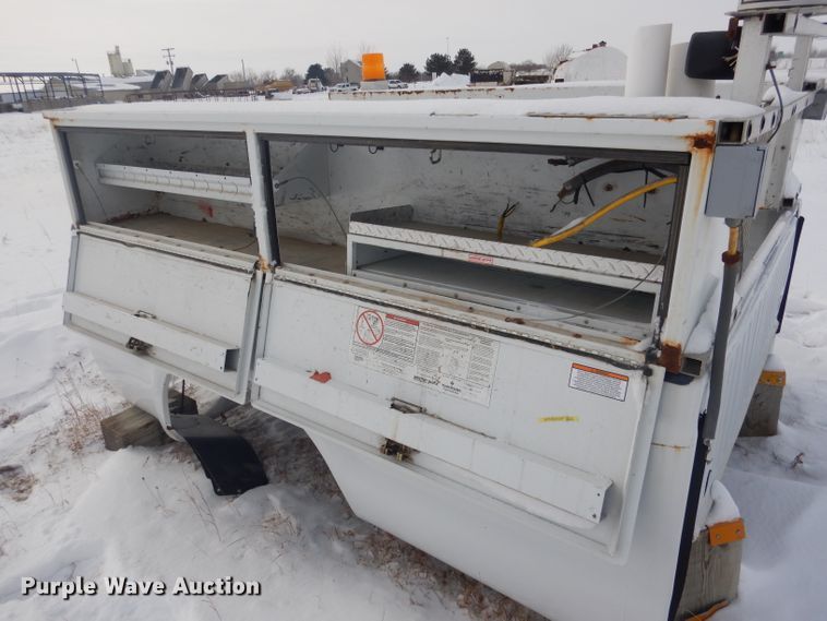 image for item FA9479 Ford Super Duty pickup truck bed