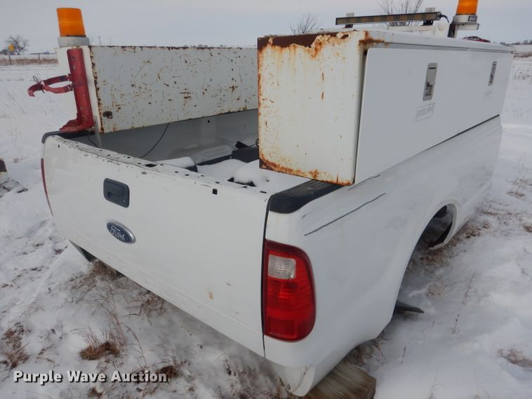 image for item FA9479 Ford Super Duty pickup truck bed