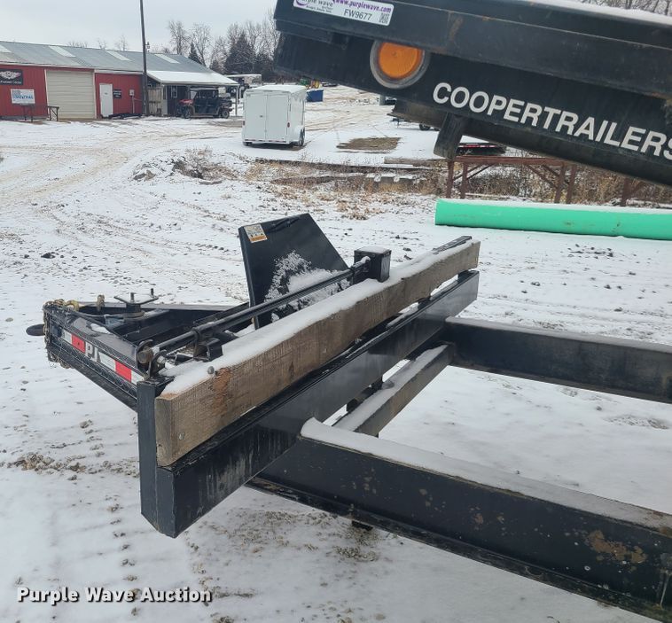 image for item FW9677 2019 PJ Trailers  tilt deck equipment trailer