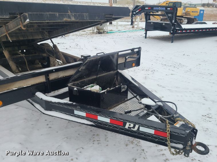 image for item FW9677 2019 PJ Trailers  tilt deck equipment trailer