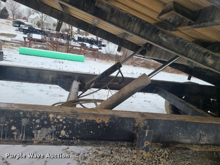 image for item FW9677 2019 PJ Trailers  tilt deck equipment trailer