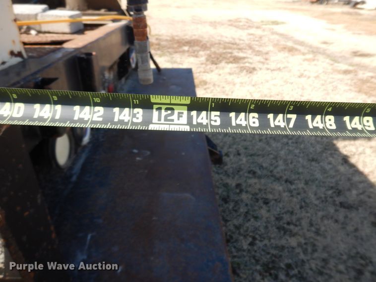 image for item GG9292 1996 Ford L8000  service truck