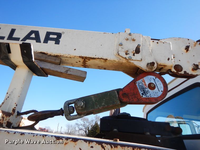 image for item GG9292 1996 Ford L8000  service truck