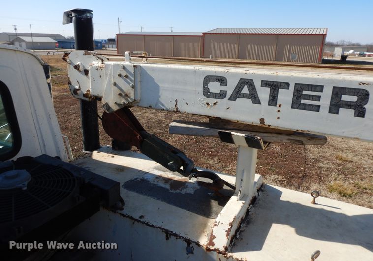 image for item GG9292 1996 Ford L8000  service truck