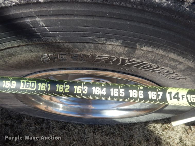 image for item GG9292 1996 Ford L8000  service truck