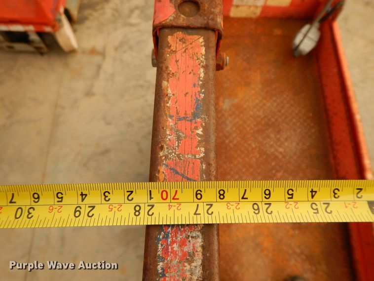 image for item GG9326 2011 Skyjack SJIII 3219  scissor lift