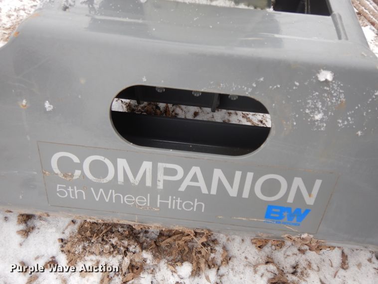 image for item GG9339 B & W  fifth wheel hitch