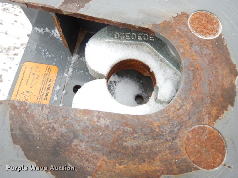 image for item GG9339 B & W  fifth wheel hitch