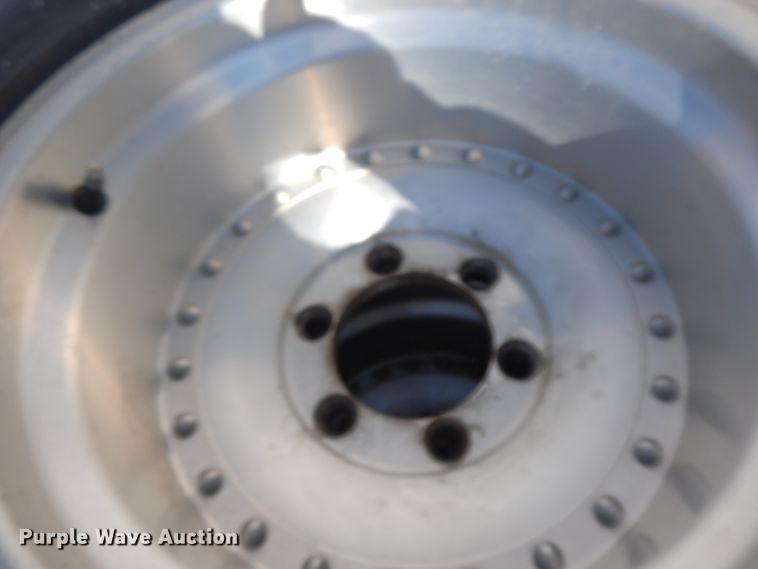 image for item GG9360 (4) tires and wheels