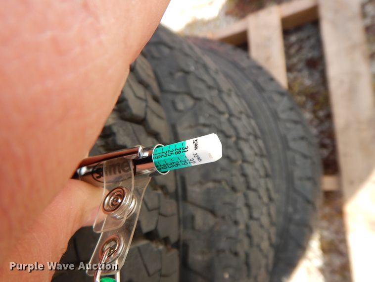 image for item GG9360 (4) tires and wheels